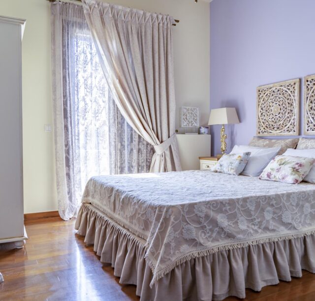 King size bed