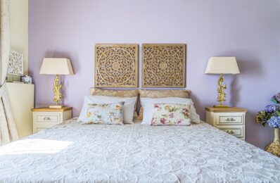 King size bed