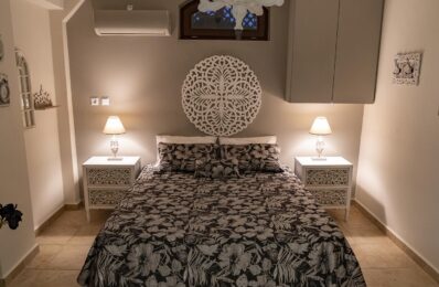 King size bed